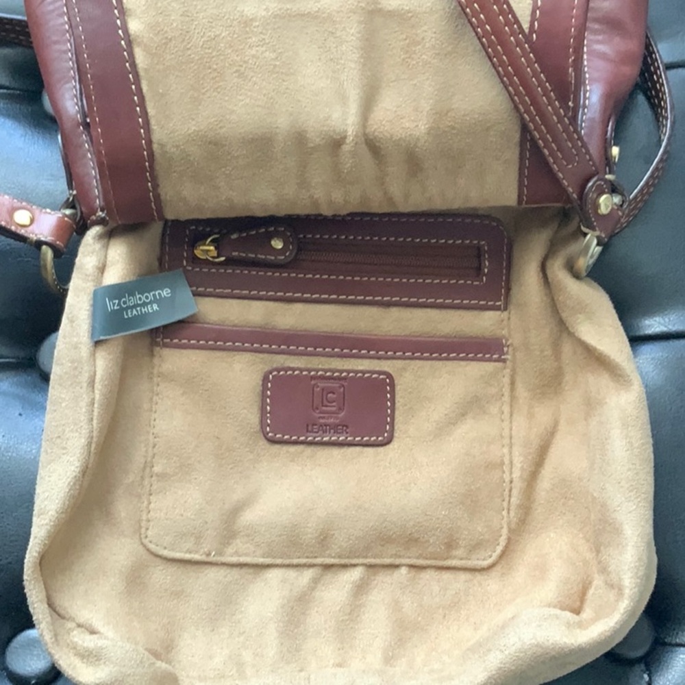 Liz Clairborne Brown Leather Crossbody - Picture 8 of 9